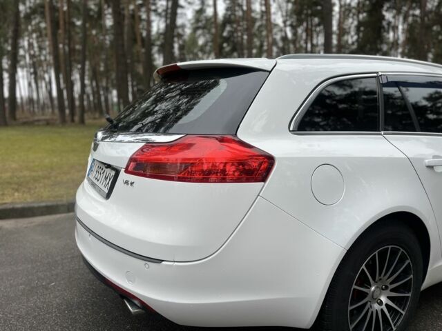 Белый Опель Инсигния, объемом двигателя 2.8 л и пробегом 265 тыс. км за 6500 $, фото 8 на Automoto.ua