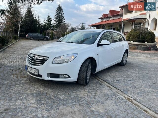 Белый Опель Инсигния, объемом двигателя 1.96 л и пробегом 236 тыс. км за 7800 $, фото 9 на Automoto.ua