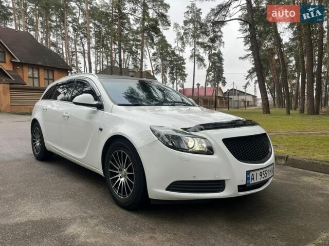 Білий Опель Інсігнія, об'ємом двигуна 2.8 л та пробігом 265 тис. км за 6500 $, фото 5 на Automoto.ua