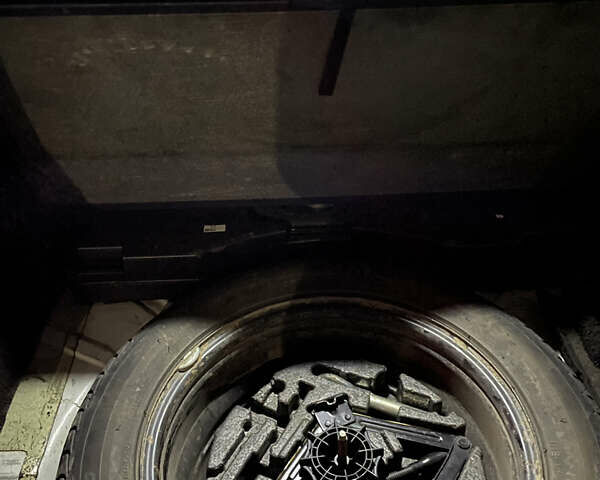 Білий Опель Інсігнія, об'ємом двигуна 1.96 л та пробігом 300 тис. км за 8000 $, фото 25 на Automoto.ua