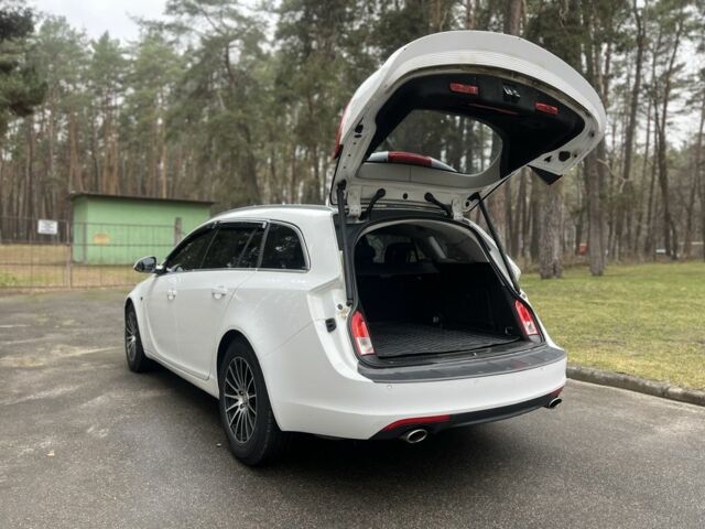 Белый Опель Инсигния, объемом двигателя 2.8 л и пробегом 265 тыс. км за 6500 $, фото 13 на Automoto.ua