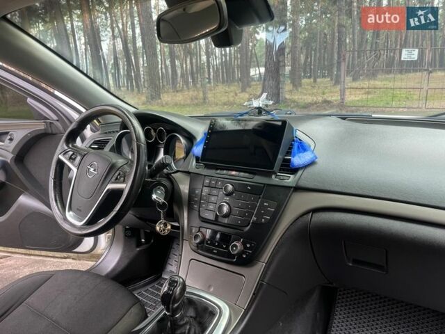 Білий Опель Інсігнія, об'ємом двигуна 2.8 л та пробігом 265 тис. км за 6500 $, фото 30 на Automoto.ua