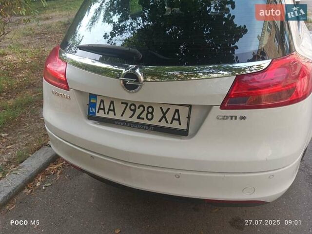 Белый Опель Инсигния, объемом двигателя 1.96 л и пробегом 390 тыс. км за 7400 $, фото 4 на Automoto.ua