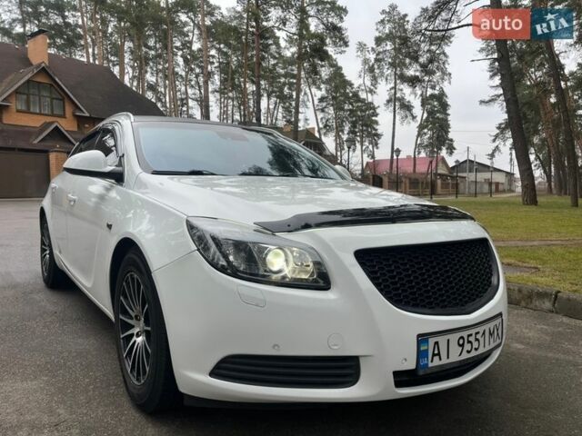 Білий Опель Інсігнія, об'ємом двигуна 2.8 л та пробігом 265 тис. км за 6500 $, фото 7 на Automoto.ua