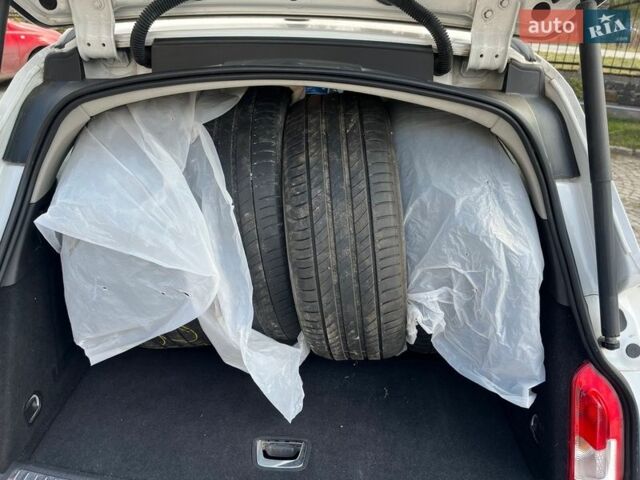 Белый Опель Инсигния, объемом двигателя 1.96 л и пробегом 236 тыс. км за 7800 $, фото 30 на Automoto.ua