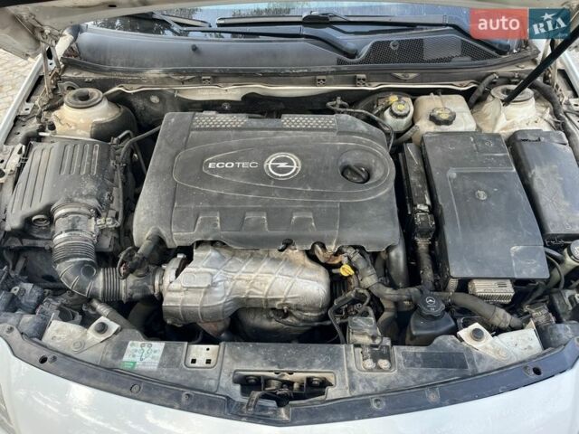 Белый Опель Инсигния, объемом двигателя 1.96 л и пробегом 236 тыс. км за 7800 $, фото 22 на Automoto.ua
