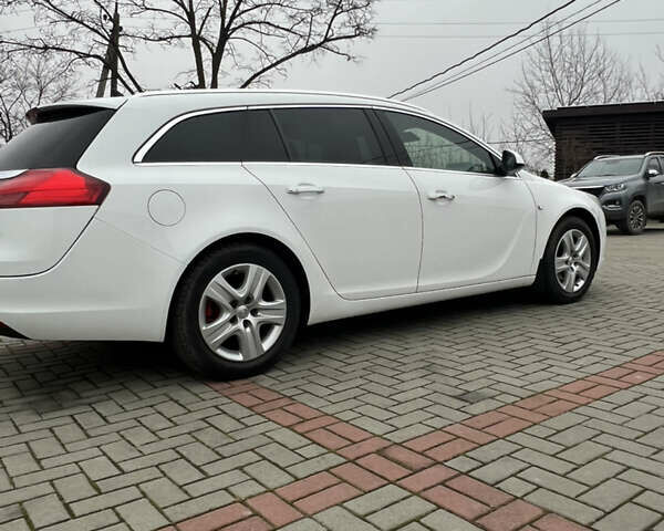 Белый Опель Инсигния, объемом двигателя 1.96 л и пробегом 323 тыс. км за 7300 $, фото 7 на Automoto.ua