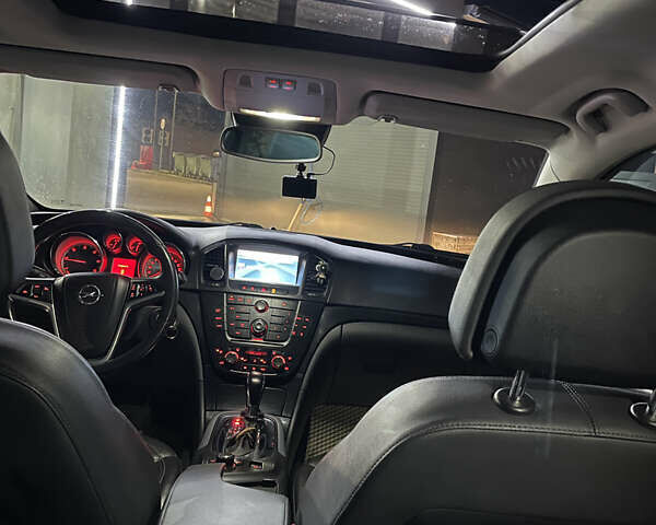 Білий Опель Інсігнія, об'ємом двигуна 1.96 л та пробігом 300 тис. км за 8000 $, фото 28 на Automoto.ua