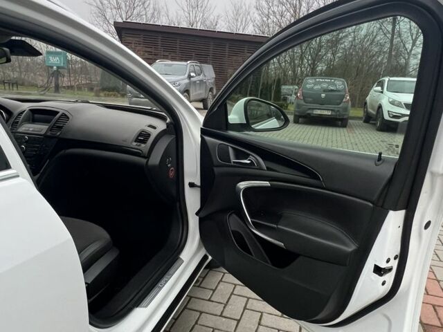 Белый Опель Инсигния, объемом двигателя 2 л и пробегом 324 тыс. км за 7000 $, фото 13 на Automoto.ua