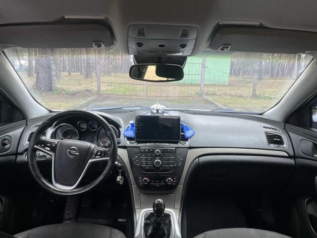 Белый Опель Инсигния, объемом двигателя 2.8 л и пробегом 265 тыс. км за 6500 $, фото 22 на Automoto.ua