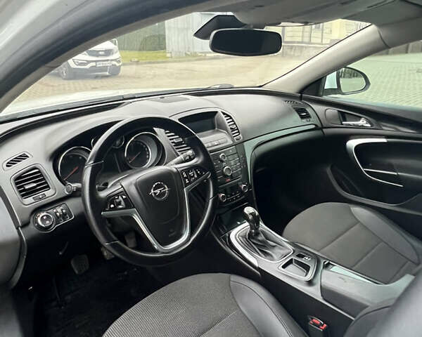 Белый Опель Инсигния, объемом двигателя 1.96 л и пробегом 324 тыс. км за 7100 $, фото 8 на Automoto.ua