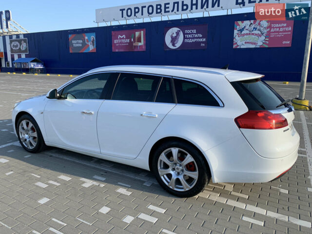 Белый Опель Инсигния, объемом двигателя 1.96 л и пробегом 263 тыс. км за 9500 $, фото 6 на Automoto.ua