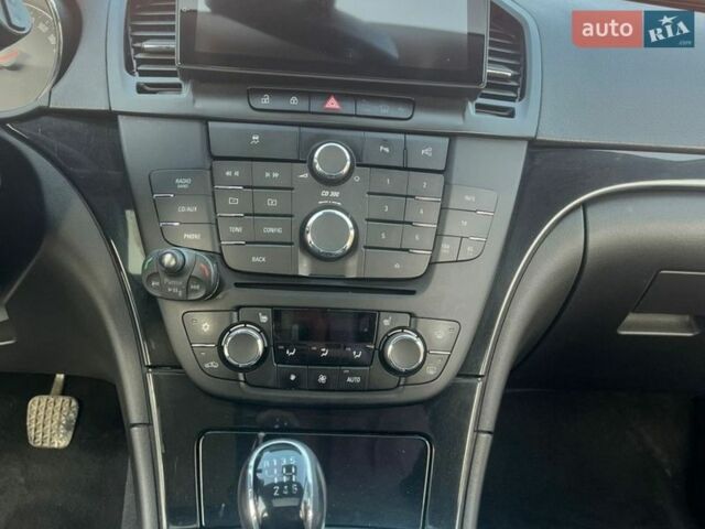 Белый Опель Инсигния, объемом двигателя 1.96 л и пробегом 290 тыс. км за 7999 $, фото 5 на Automoto.ua