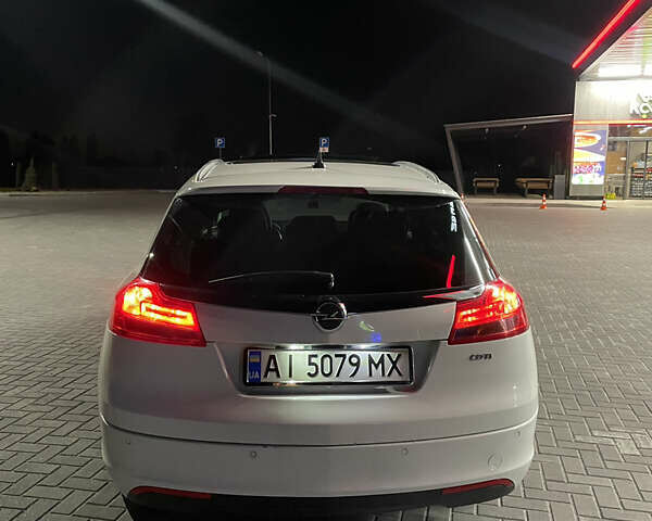 Білий Опель Інсігнія, об'ємом двигуна 1.96 л та пробігом 300 тис. км за 8000 $, фото 18 на Automoto.ua