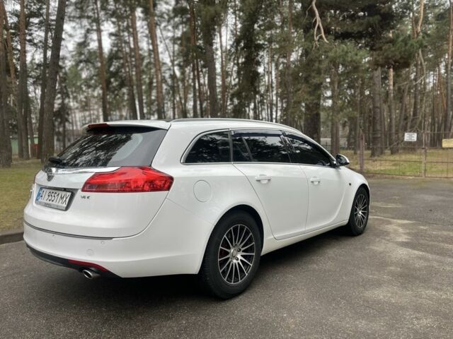 Белый Опель Инсигния, объемом двигателя 2.8 л и пробегом 265 тыс. км за 6500 $, фото 6 на Automoto.ua