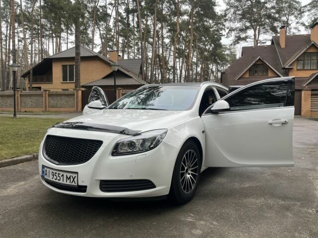 Белый Опель Инсигния, объемом двигателя 2.8 л и пробегом 265 тыс. км за 6500 $, фото 15 на Automoto.ua