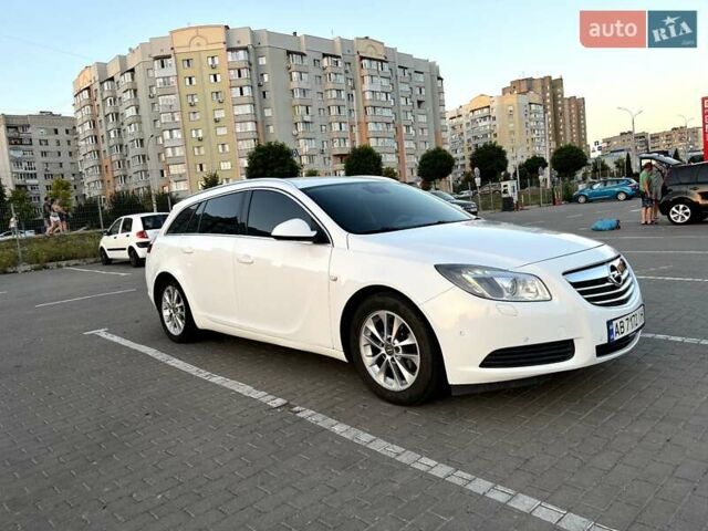 Белый Опель Инсигния, объемом двигателя 1.96 л и пробегом 220 тыс. км за 8300 $, фото 22 на Automoto.ua