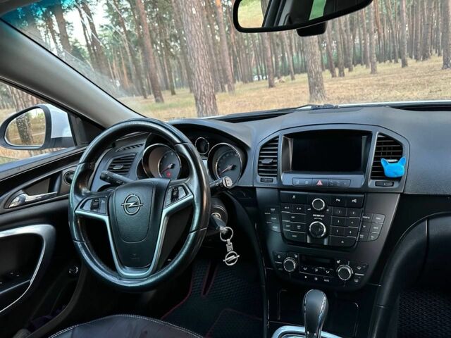 Білий Опель Інсігнія, об'ємом двигуна 2 л та пробігом 281 тис. км за 7000 $, фото 9 на Automoto.ua