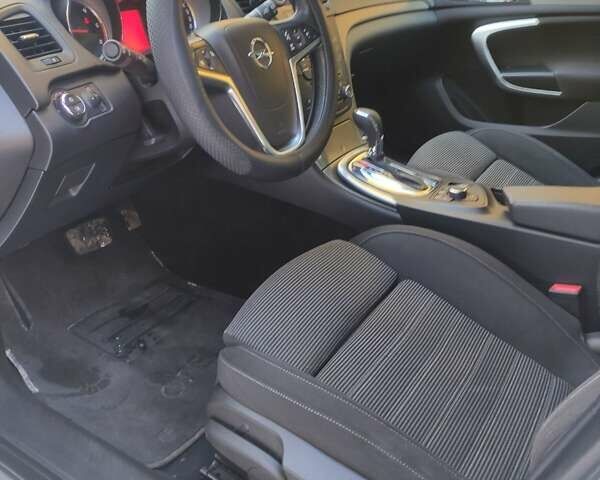 Белый Опель Инсигния, объемом двигателя 1.96 л и пробегом 302 тыс. км за 9500 $, фото 14 на Automoto.ua