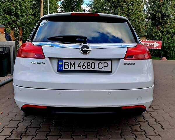 Опель Инсигния 2012 в Кривом Роге на Automoto.ua Белый Опель Инсигния, объемом двигателя 1.96 л и пробегом 317 тыс. км за 8100 $, фото 3 на Automoto.ua