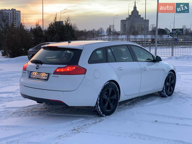 Белый Опель Инсигния, объемом двигателя 1.96 л и пробегом 276 тыс. км за 7600 $, фото 3 на Automoto.ua