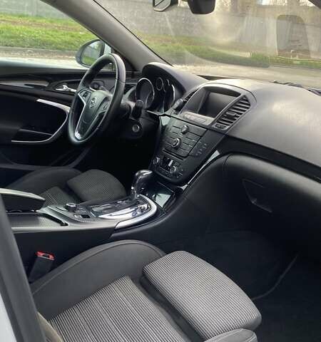 Белый Опель Инсигния, объемом двигателя 1.96 л и пробегом 274 тыс. км за 10200 $, фото 32 на Automoto.ua