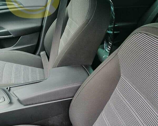 Білий Опель Інсігнія, об'ємом двигуна 1.96 л та пробігом 270 тис. км за 7700 $, фото 14 на Automoto.ua