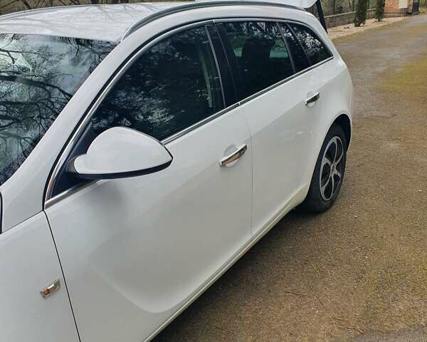 Опель Інсігнія 2012 у Мукачеве на Automoto.ua Білий Опель Інсігнія, об'ємом двигуна 2 л та пробігом 217 тис. км за 9400 $, фото 22 на Automoto.ua