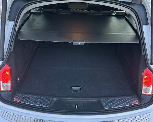 Белый Опель Инсигния, объемом двигателя 1.96 л и пробегом 265 тыс. км за 8000 $, фото 8 на Automoto.ua