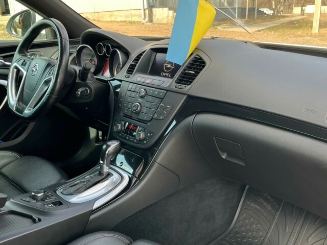 Білий Опель Інсігнія, об'ємом двигуна 2 л та пробігом 229 тис. км за 9900 $, фото 11 на Automoto.ua