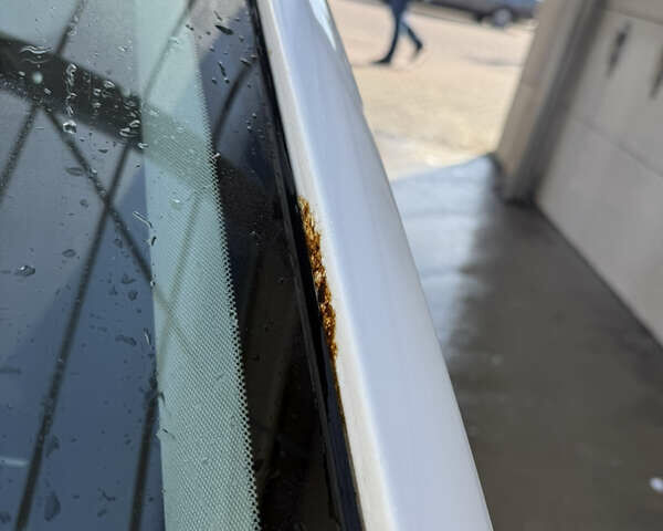 Белый Опель Инсигния, объемом двигателя 1.96 л и пробегом 345 тыс. км за 7500 $, фото 9 на Automoto.ua