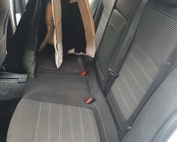 Опель Інсігнія 2012 у Мукачеве на Automoto.ua Білий Опель Інсігнія, об'ємом двигуна 2 л та пробігом 217 тис. км за 9400 $, фото 13 на Automoto.ua