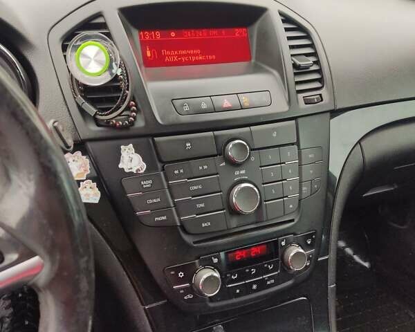 Белый Опель Инсигния, объемом двигателя 1.96 л и пробегом 324 тыс. км за 6600 $, фото 18 на Automoto.ua