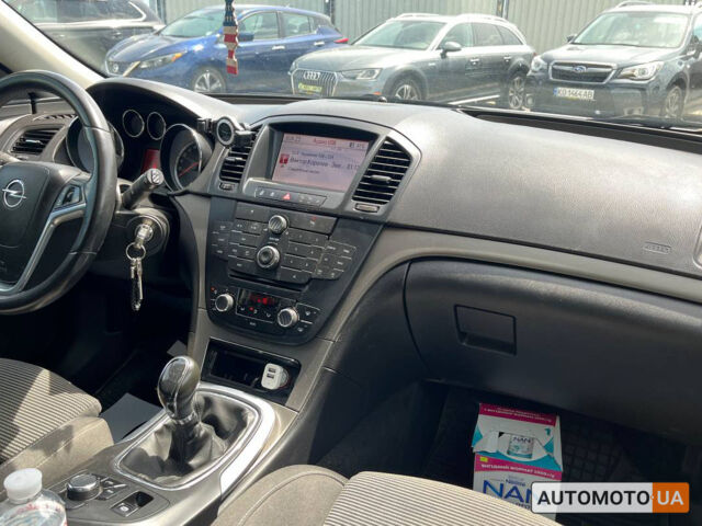 Белый Опель Инсигния, объемом двигателя 2 л и пробегом 213 тыс. км за 9900 $, фото 20 на Automoto.ua