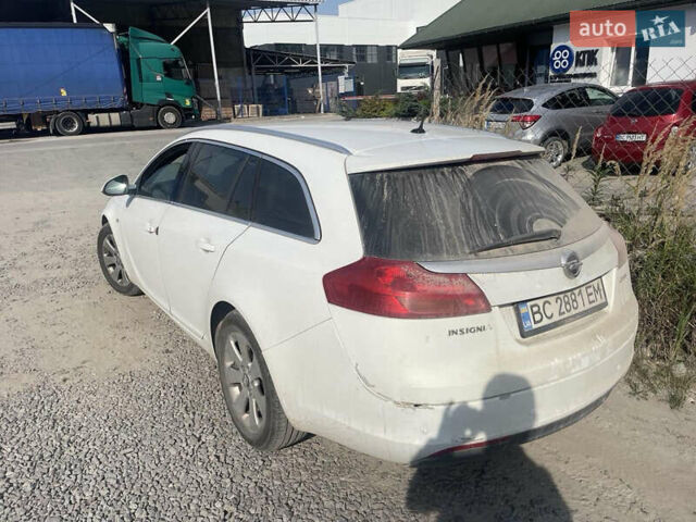 Білий Опель Інсігнія, об'ємом двигуна 1.96 л та пробігом 264 тис. км за 7300 $, фото 2 на Automoto.ua
