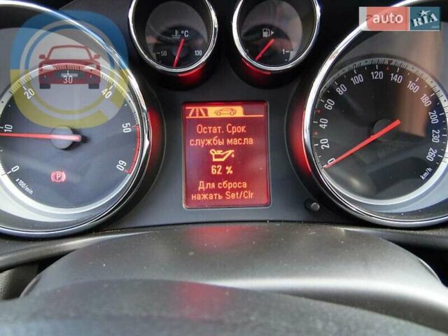 Білий Опель Інсігнія, об'ємом двигуна 1.96 л та пробігом 270 тис. км за 7700 $, фото 6 на Automoto.ua