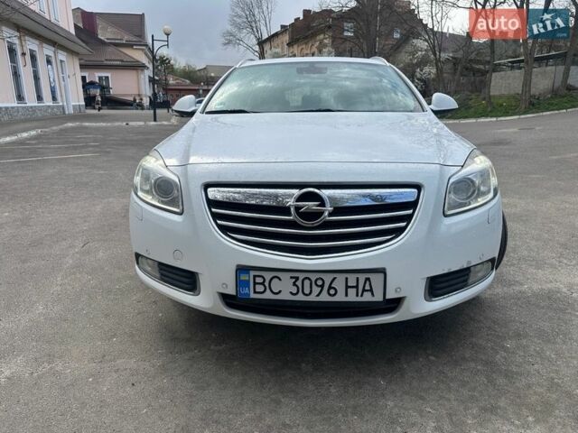 Білий Опель Інсігнія, об'ємом двигуна 1.96 л та пробігом 264 тис. км за 6000 $, фото 4 на Automoto.ua