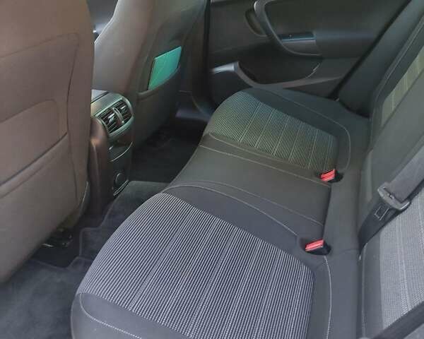 Белый Опель Инсигния, объемом двигателя 1.96 л и пробегом 302 тыс. км за 9500 $, фото 12 на Automoto.ua