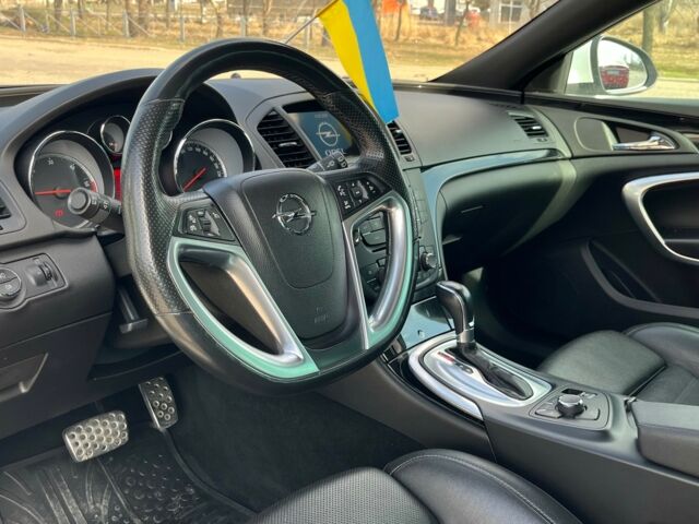 Білий Опель Інсігнія, об'ємом двигуна 2 л та пробігом 229 тис. км за 9900 $, фото 9 на Automoto.ua