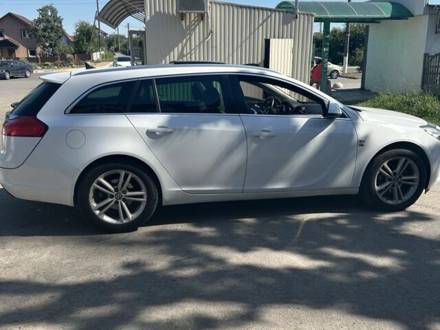 Білий Опель Інсігнія, об'ємом двигуна 2 л та пробігом 3 тис. км за 8600 $, фото 7 на Automoto.ua