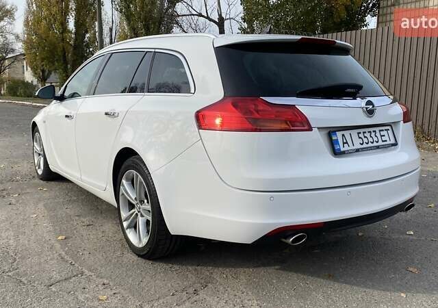 Белый Опель Инсигния, объемом двигателя 1.96 л и пробегом 274 тыс. км за 10200 $, фото 7 на Automoto.ua