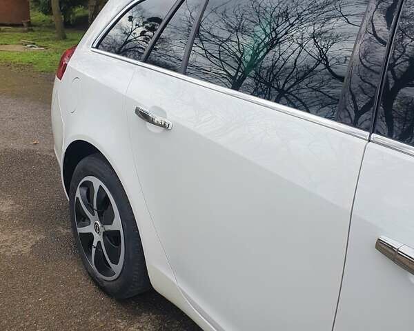 Опель Інсігнія 2012 у Мукачеве на Automoto.ua Білий Опель Інсігнія, об'ємом двигуна 2 л та пробігом 217 тис. км за 9400 $, фото 18 на Automoto.ua