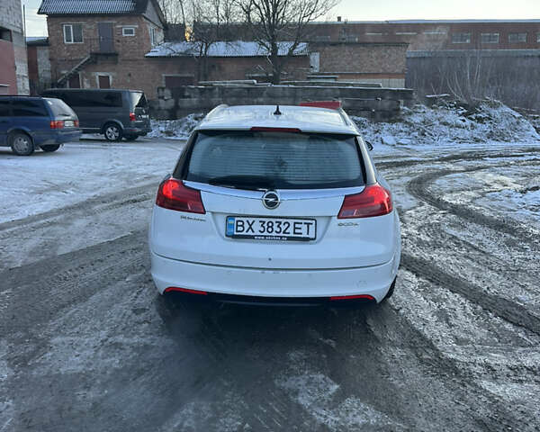 Белый Опель Инсигния, объемом двигателя 1.96 л и пробегом 265 тыс. км за 8000 $, фото 12 на Automoto.ua