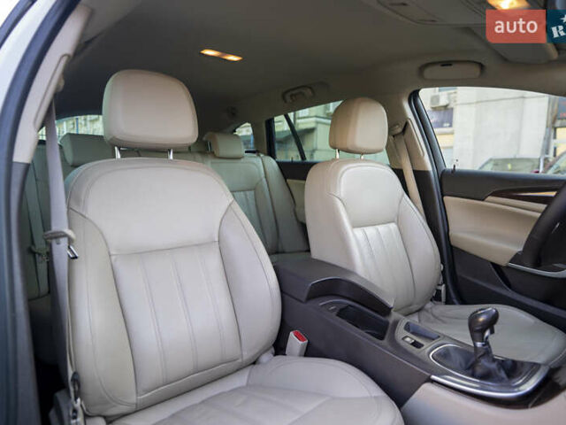 Білий Опель Інсігнія, об'ємом двигуна 1.96 л та пробігом 239 тис. км за 10300 $, фото 28 на Automoto.ua