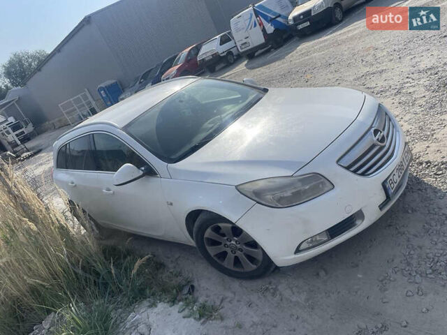 Білий Опель Інсігнія, об'ємом двигуна 1.96 л та пробігом 264 тис. км за 7300 $, фото 1 на Automoto.ua