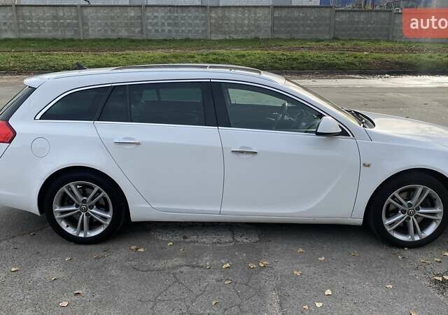 Белый Опель Инсигния, объемом двигателя 1.96 л и пробегом 274 тыс. км за 10200 $, фото 5 на Automoto.ua