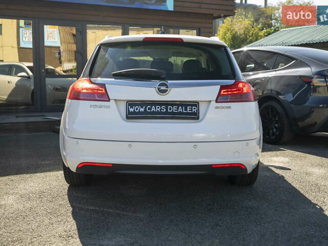 Білий Опель Інсігнія, об'ємом двигуна 1.96 л та пробігом 239 тис. км за 10300 $, фото 8 на Automoto.ua