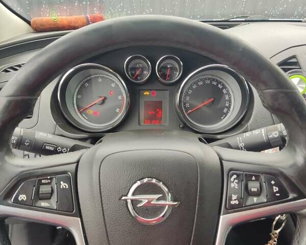 Белый Опель Инсигния, объемом двигателя 1.96 л и пробегом 324 тыс. км за 6600 $, фото 19 на Automoto.ua