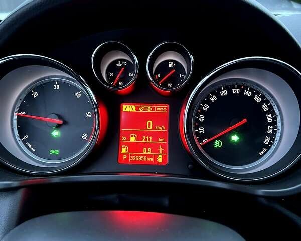 Белый Опель Инсигния, объемом двигателя 1.96 л и пробегом 326 тыс. км за 7600 $, фото 17 на Automoto.ua