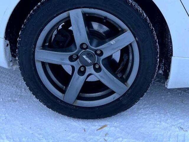 Белый Опель Инсигния, объемом двигателя 1.96 л и пробегом 326 тыс. км за 7600 $, фото 19 на Automoto.ua